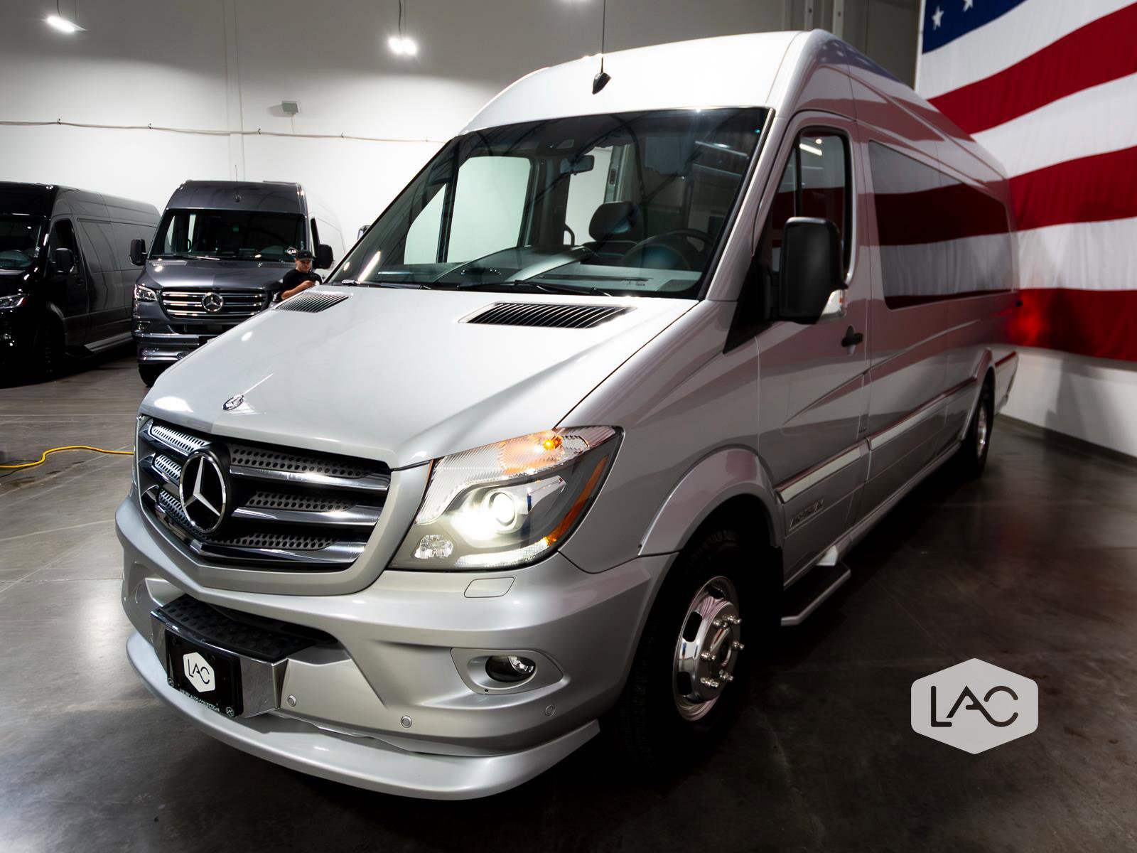 Used 2015 Mercedes-Benz Sprinter 3500 image 30