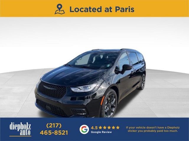 New 2026 Chrysler Pacifica Select w/ S Appearance Package