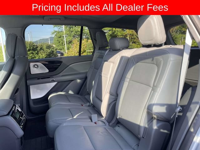 Used 2020 Lincoln Aviator Reserve w/ Equipment Group 201A RWD image 16