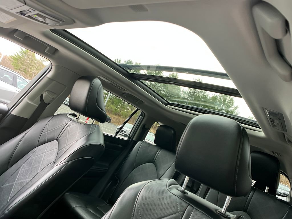 Used 2022 Toyota Highlander Platinum AWD/4WD image 21