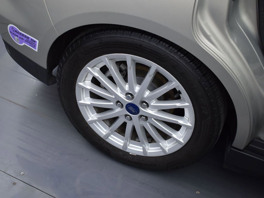 Used 2016 Ford C-MAX Energi SEL image 28