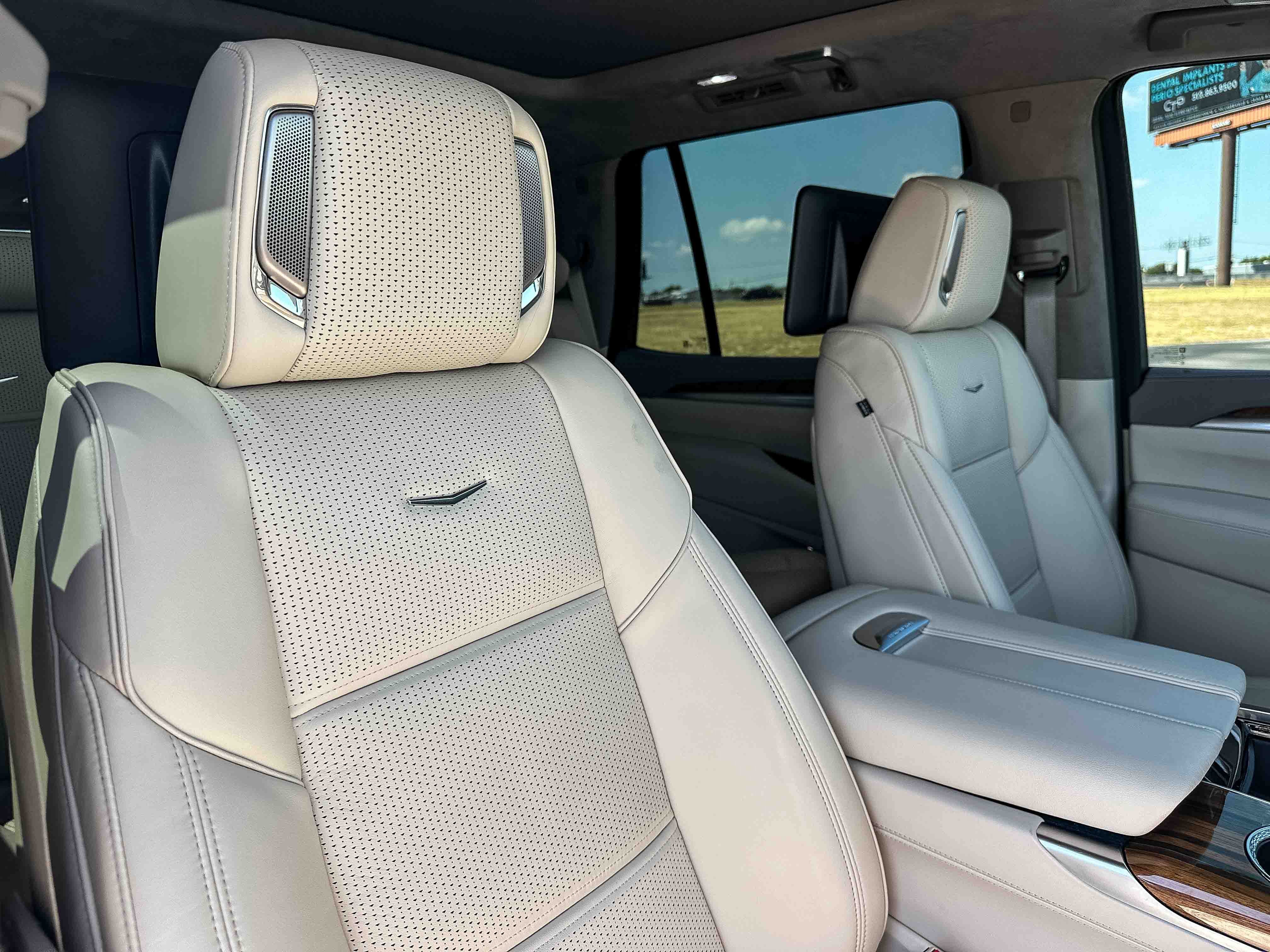 Used 2025 Cadillac Escalade Sport Platinum AWD/4WD image 29