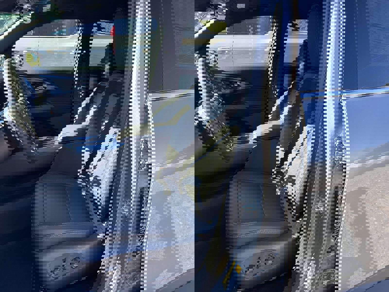 New 2026 Chevrolet Equinox EV LT image 14