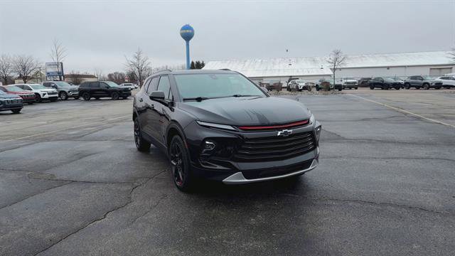 Certified 2024 Chevrolet Blazer LT w/ Redline Edition image 2
