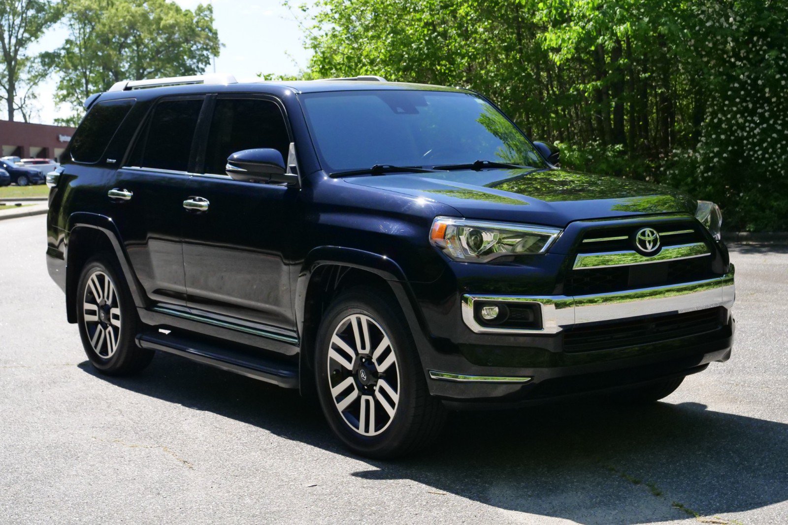Used 2023 Toyota 4Runner Limited AWD/4WD image 4
