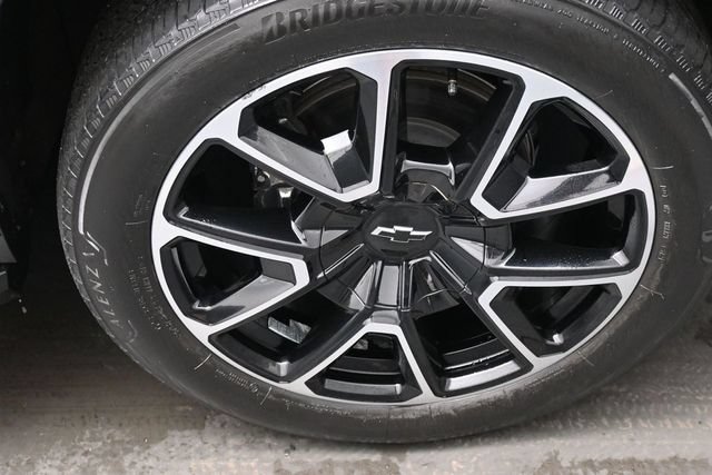 Used 2022 Chevrolet Tahoe LT w/ Luxury Package AWD/4WD image 32