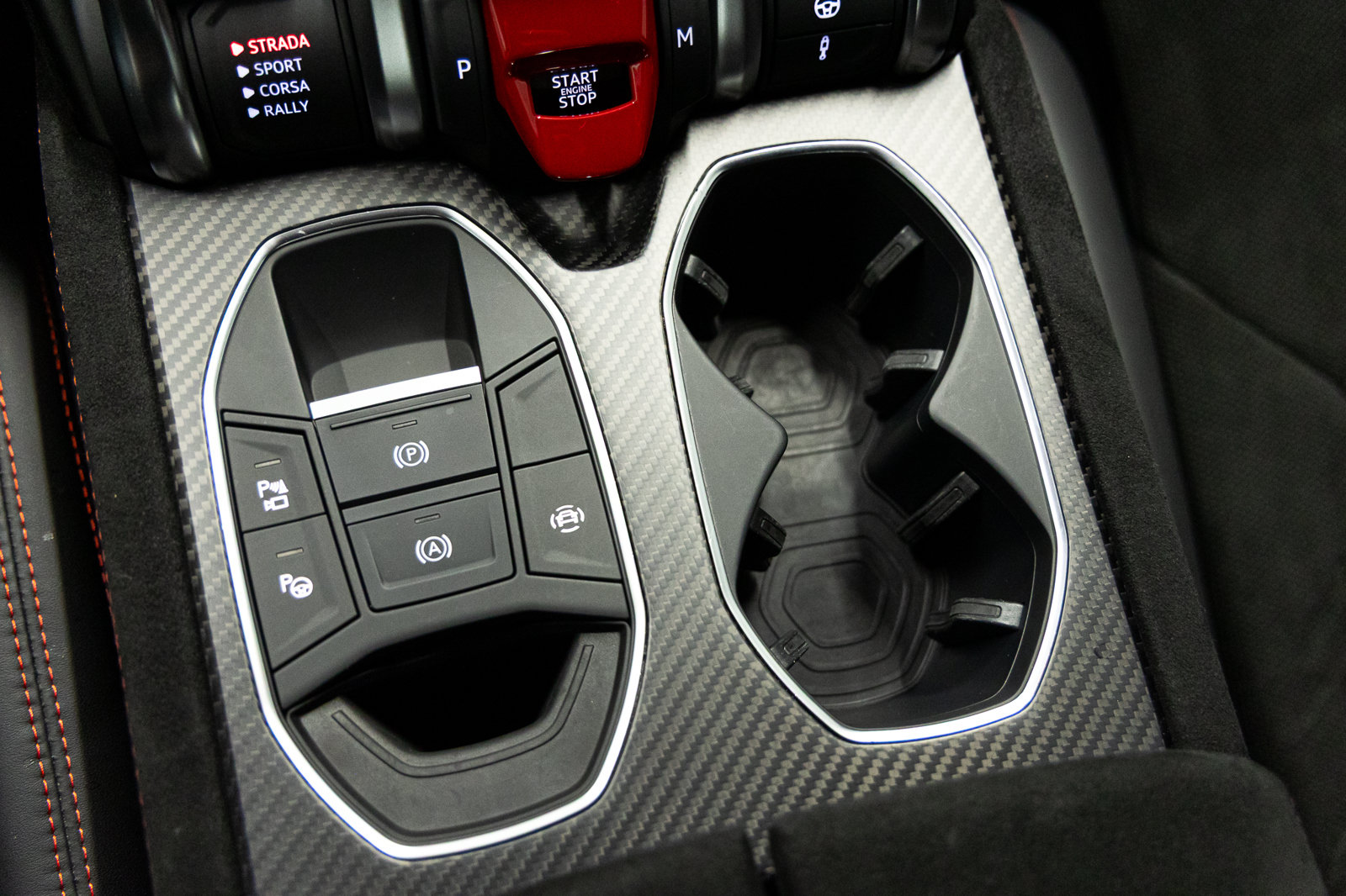 Used 2024 Lamborghini Urus Performante AWD/4WD image 55