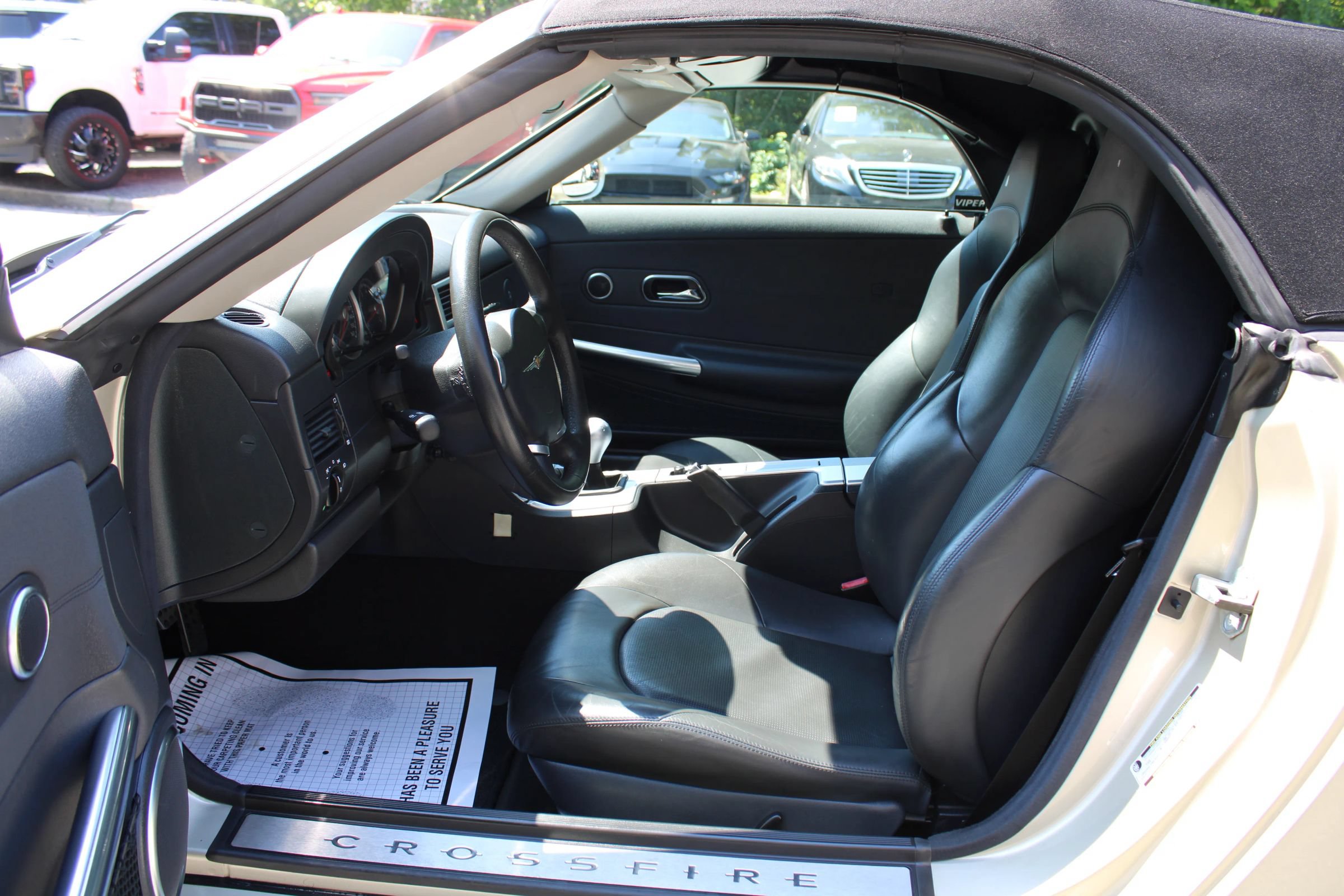 Used 2006 Chrysler Crossfire Limited RWD image 15