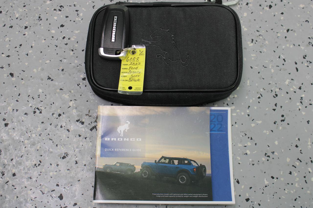 Used 2022 Ford Bronco Black Diamond w/ Sasquatch Package AWD/4WD image 88