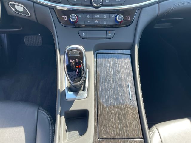 Used 2017 Buick LaCrosse Essence FWD image 21
