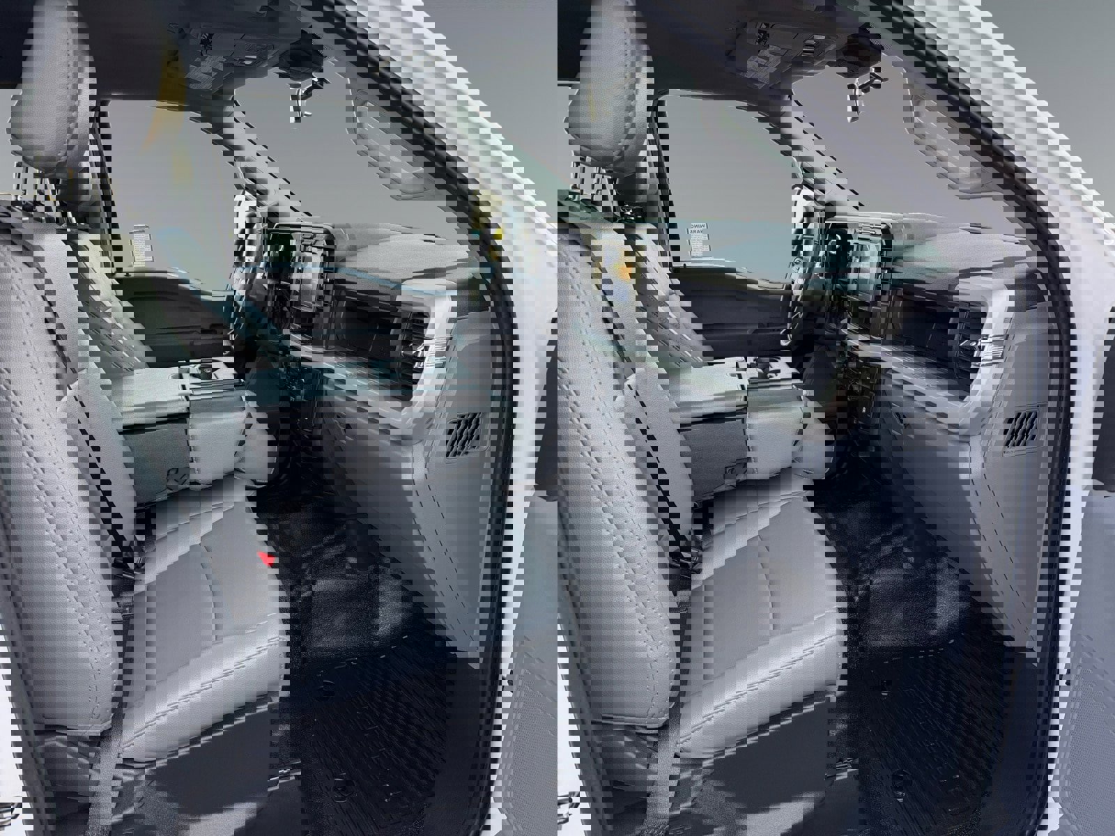 Used 2024 Ford F250 XL w/ XL Chrome Package image 32