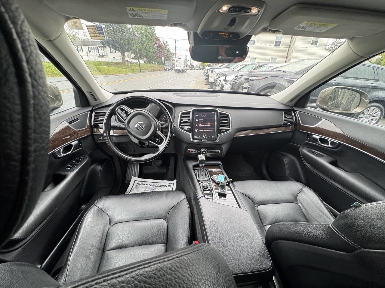 Used 2016 Volvo XC90 T6 Momentum w/ Momentum Plus Package AWD/4WD image 11