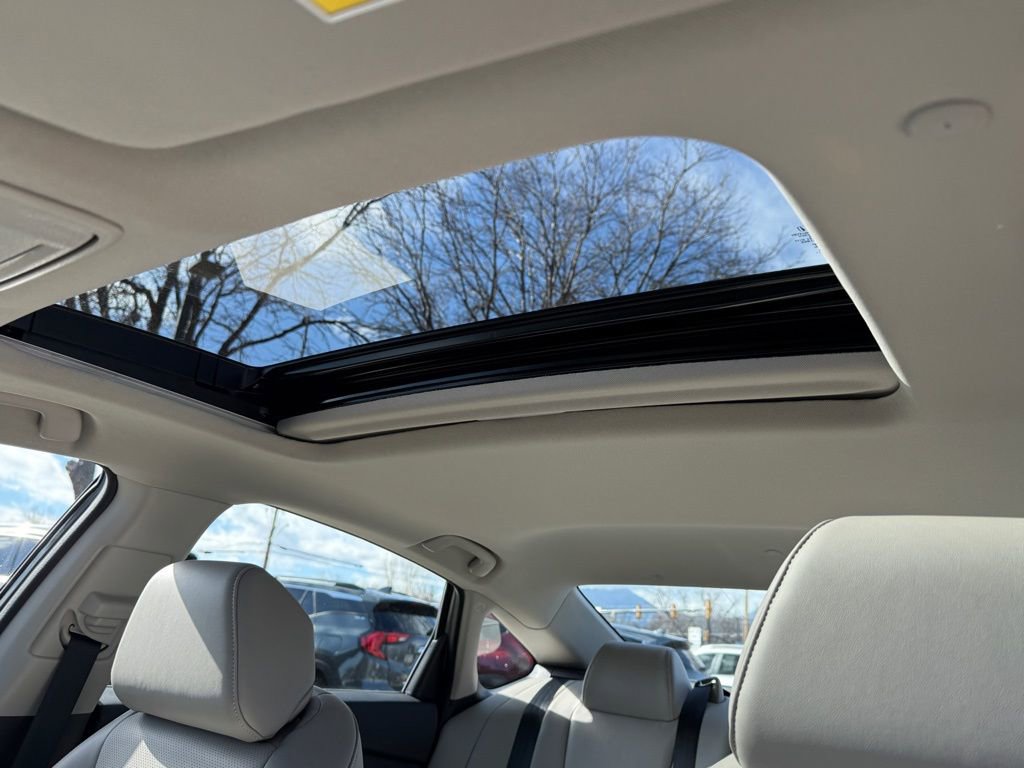 Certified 2025 Honda Accord Touring image 25