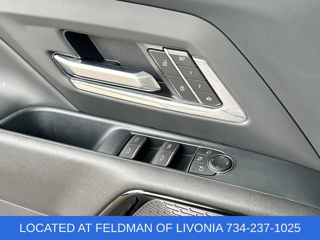 Certified 2025 Chevrolet Silverado EV LT AWD/4WD image 21