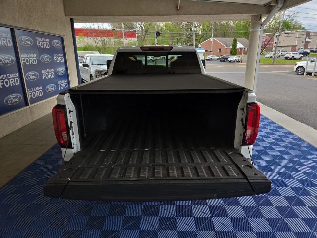 Used 2023 GMC Sierra 1500 AT4 w/ Technology Package AWD/4WD image 32