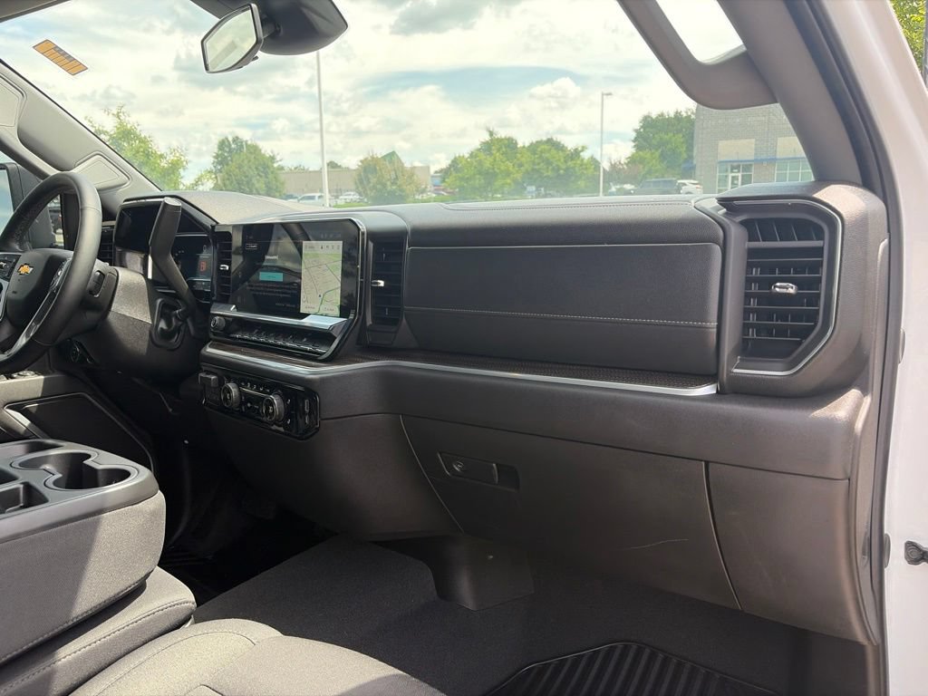 Used 2025 Chevrolet Silverado 2500 LT w/ Convenience Package AWD/4WD image 28