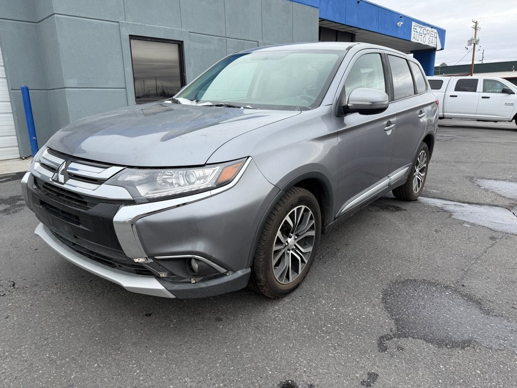 Used 2018 Mitsubishi Outlander SE AWD/4WD image 1