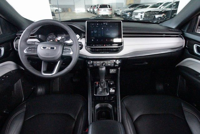 Used 2024 Jeep Compass Limited w/ Sun and Sound Group image 6