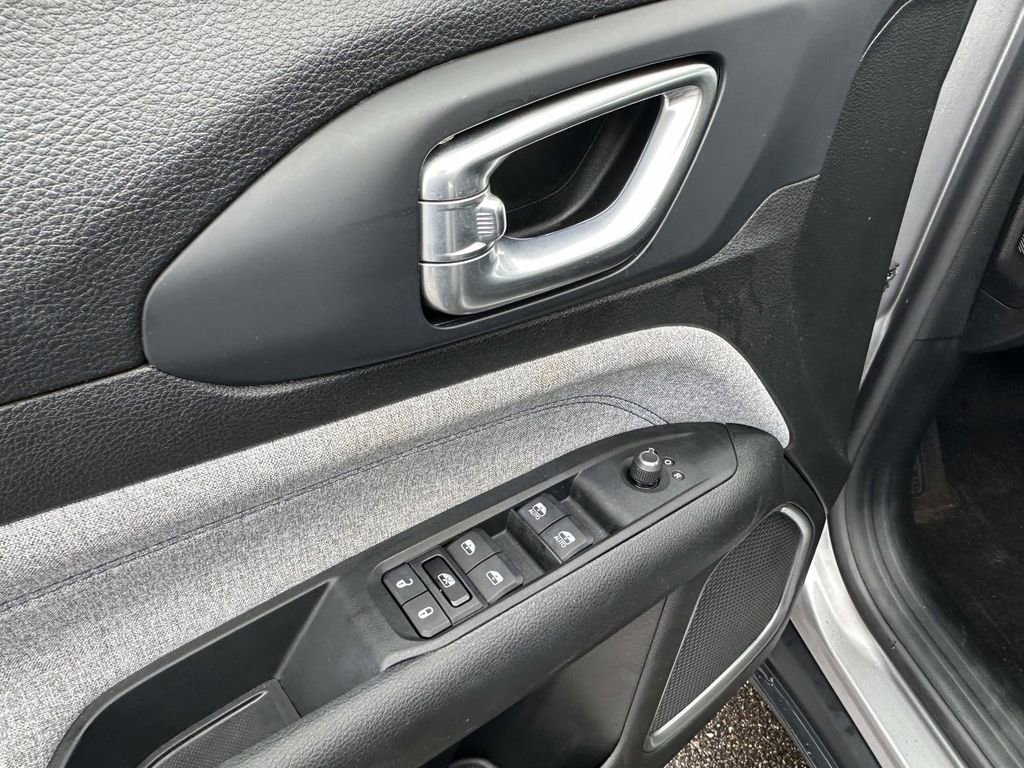 Used 2022 Jeep Compass Latitude w/ Convenience Group image 17