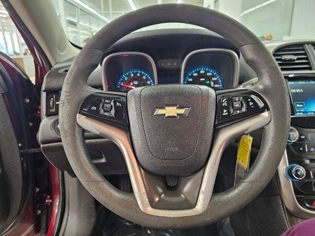 Used 2015 Chevrolet Malibu LT FWD image 17
