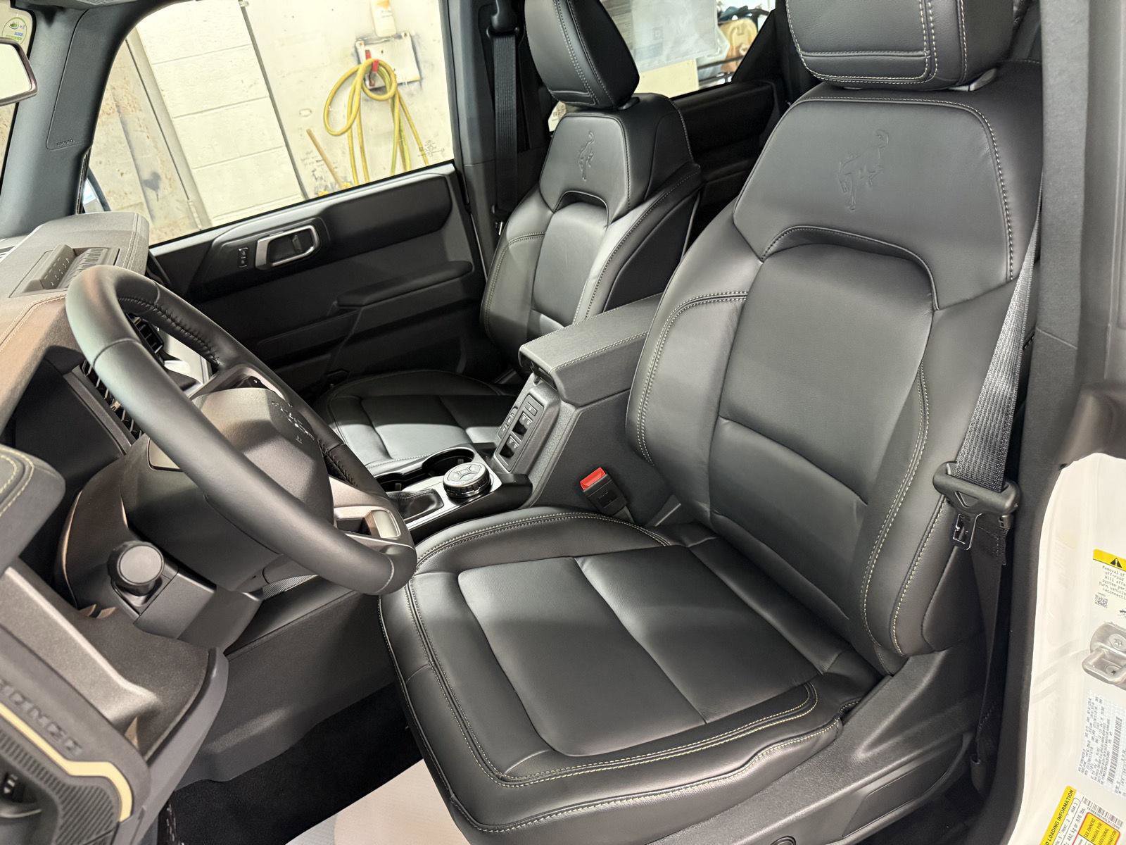 New 2025 Ford Bronco Badlands image 10