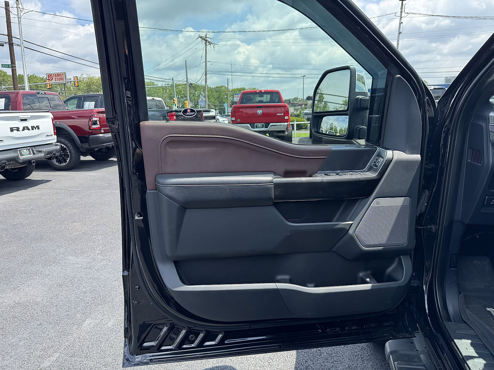 Used 2021 Ford F150 Lariat image 21