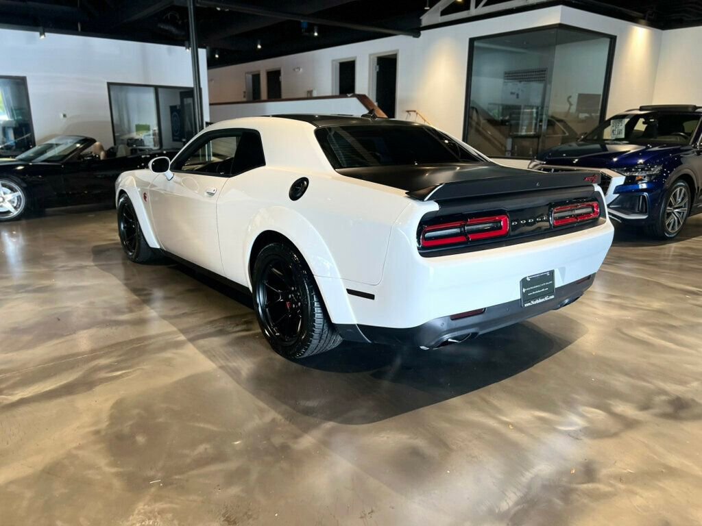 Used 2022 Dodge Challenger SRT Hellcat image 3