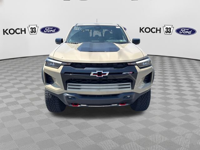 Used 2023 Chevrolet Colorado ZR2 w/ ZR2 Convenience Package III AWD/4WD image 2