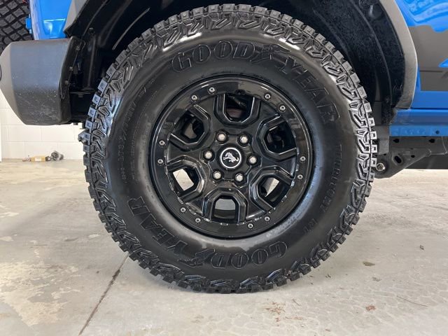 Used 2023 Ford Bronco Wildtrak image 8