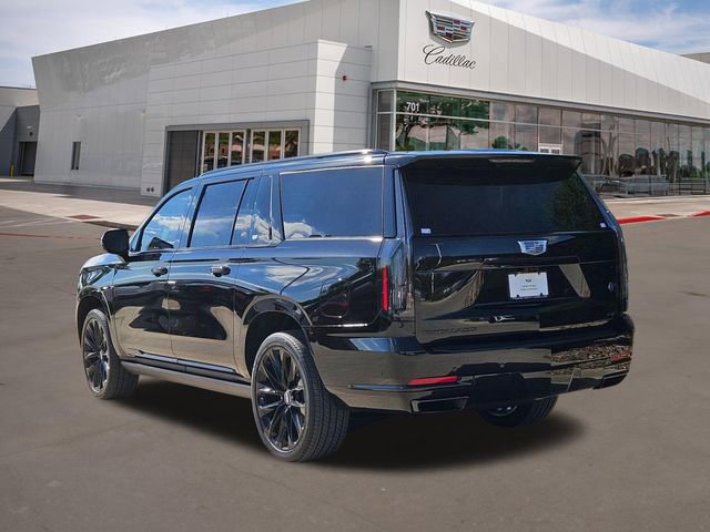 Certified 2026 Cadillac Escalade ESV Platinum Sport w/ LPO, ONYX Package AWD/4WD image 4