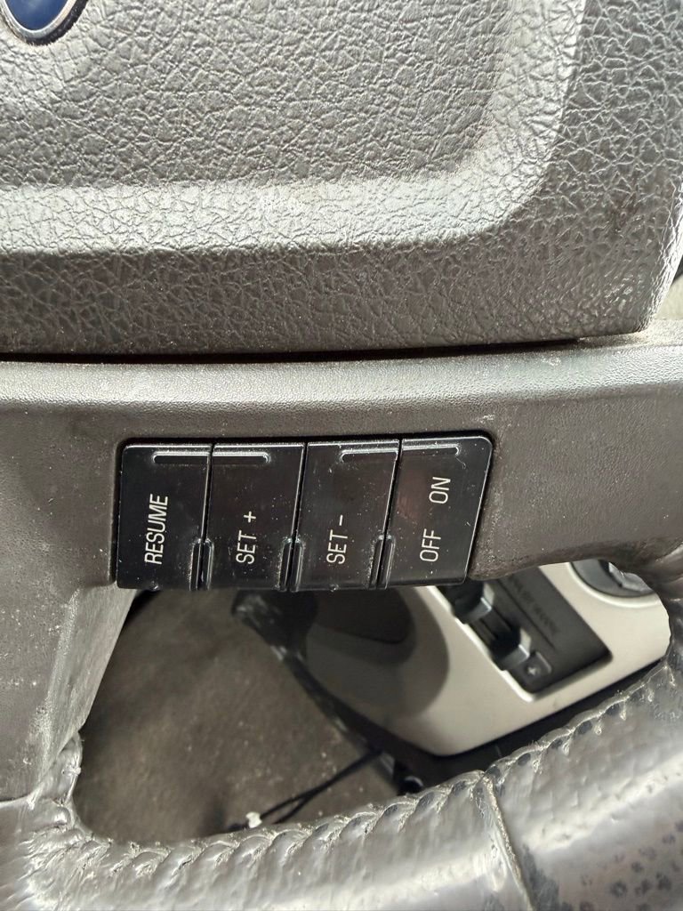 Used 2010 Ford F150 XLT image 10