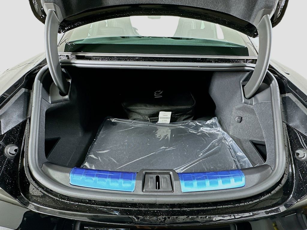 New 2025 Porsche Taycan image 28