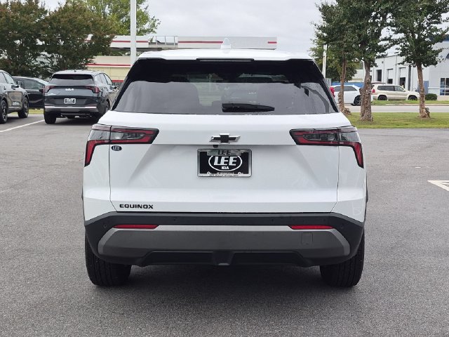 Used 2026 Chevrolet Equinox LT w/ Convenience Package II FWD image 4