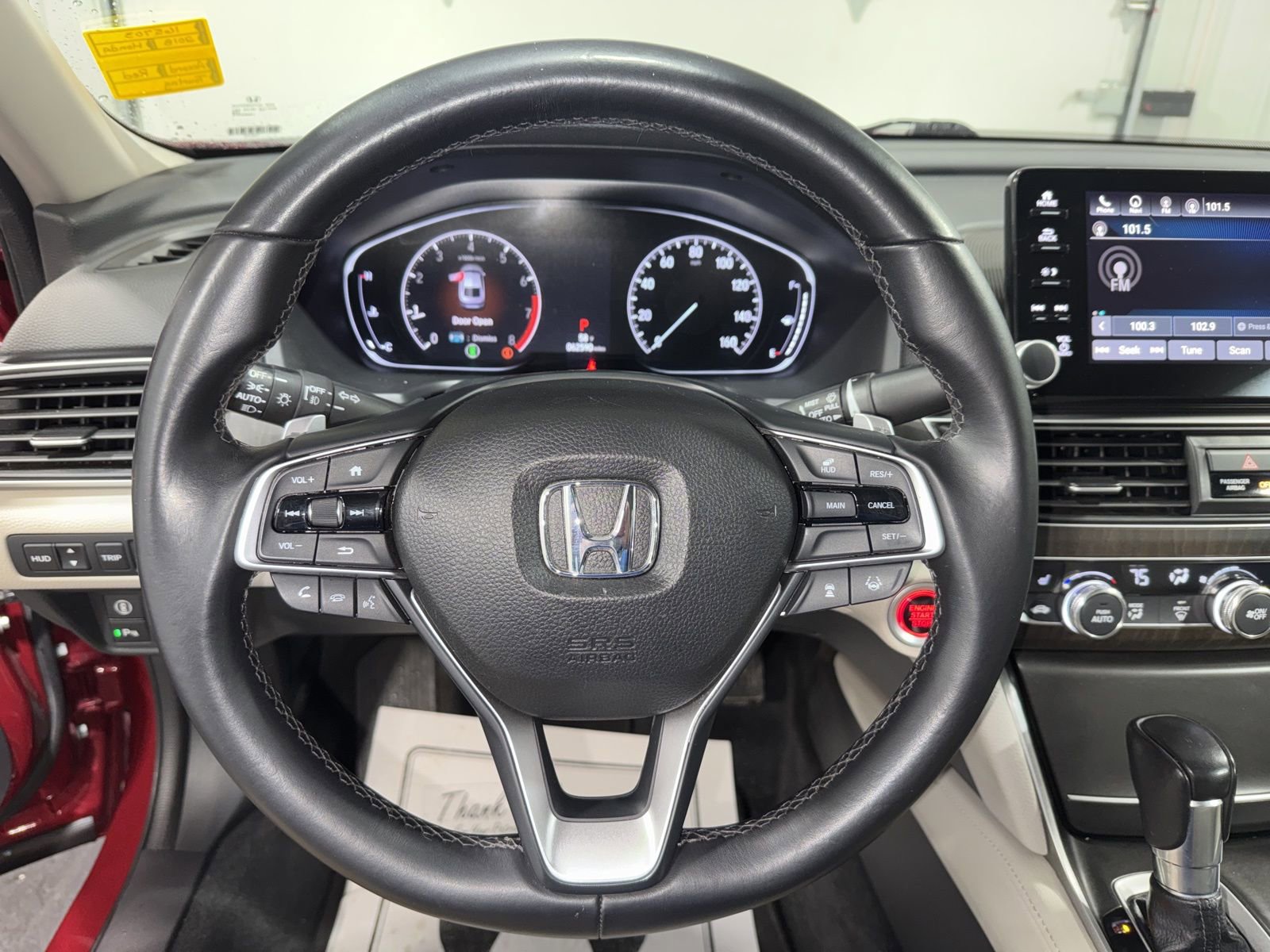 Used 2018 Honda Accord Touring image 32