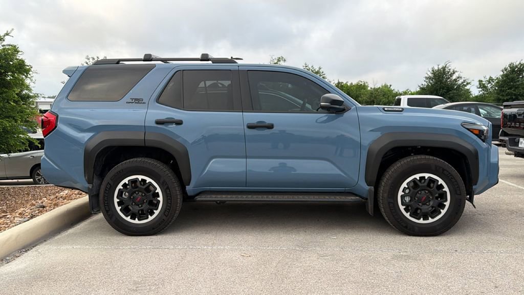 Used 2025 Toyota 4Runner TRD Off-Road Premium w/ Tow Technology Package image 3