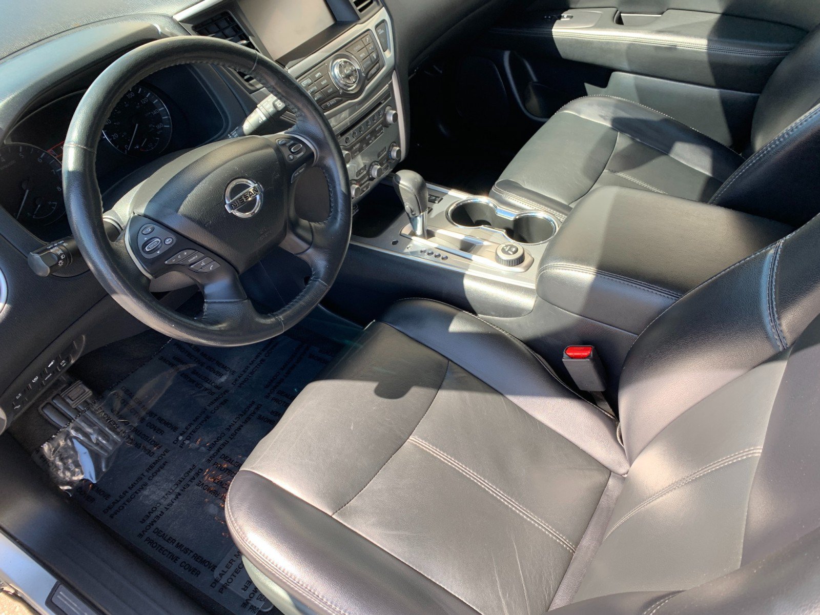 Used 2020 Nissan Pathfinder SL AWD/4WD image 13