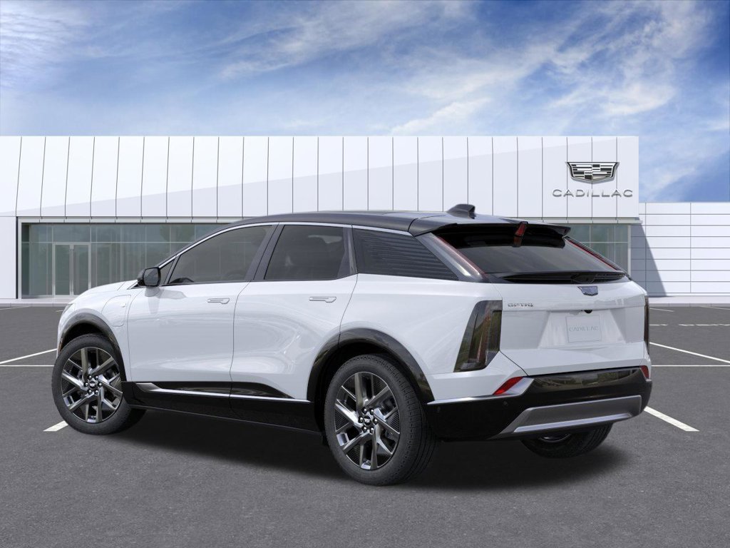 New 2027 Cadillac Optiq Luxury w/ LPO, Floor Liner Package AWD/4WD image 3