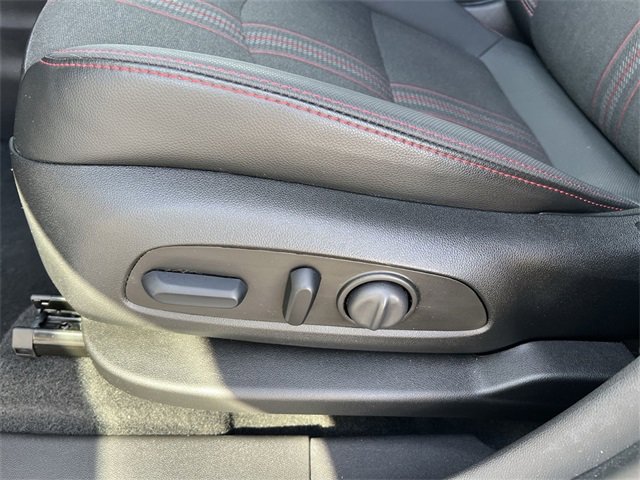 Certified 2024 Chevrolet Equinox RS w/ LPO, Floor Liner Package image 14