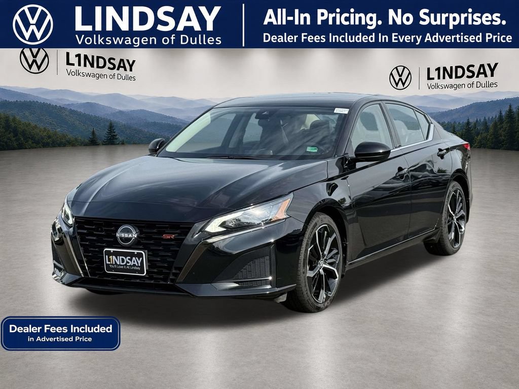 Used 2023 Nissan Altima 2.5 SR FWD image 4