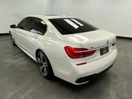 Used 2016 BMW 750i xDrive AWD/4WD image 5
