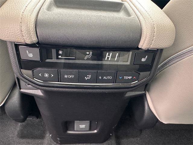 Certified 2025 Toyota Grand Highlander AWD Hybrid image 11