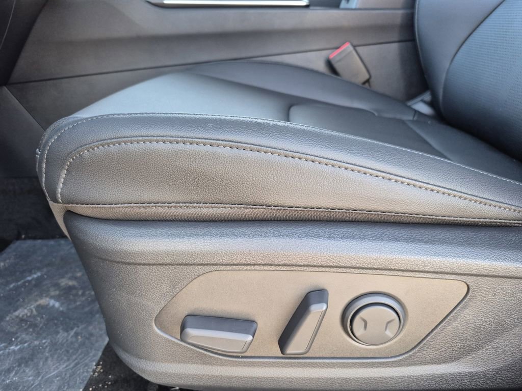 New 2026 Kia Sportage EX image 11