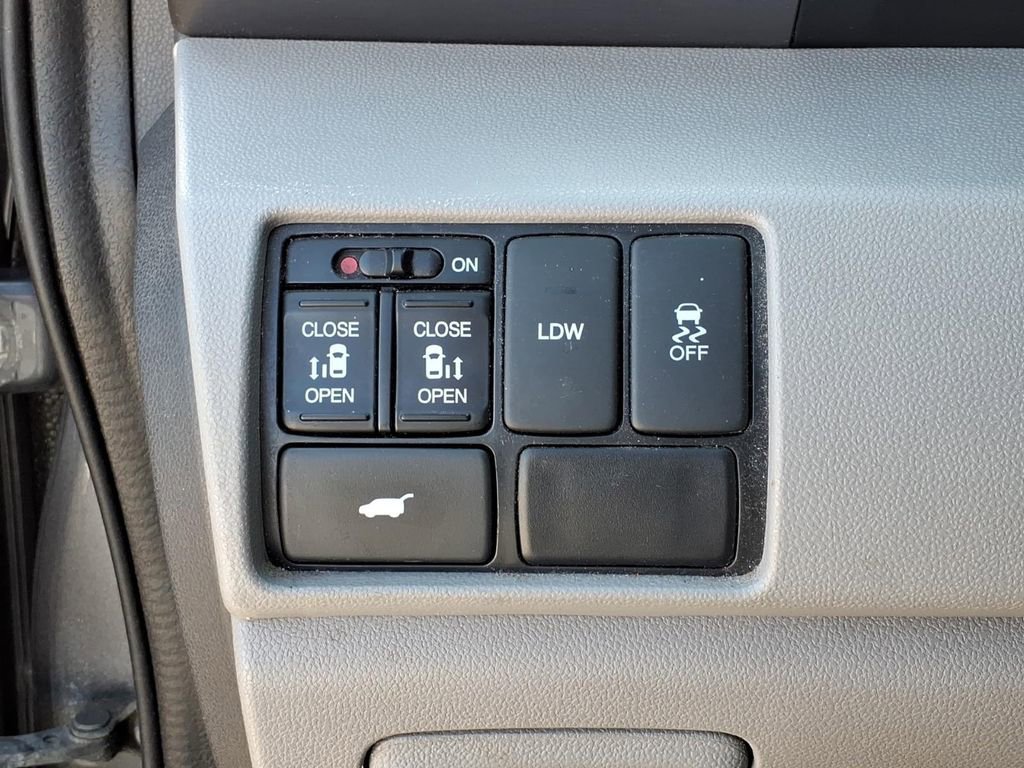 Used 2014 Honda Odyssey EX-L image 24