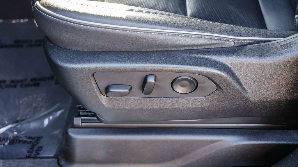 Used 2024 Chevrolet Tahoe Premier image 25