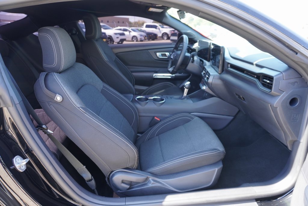 Certified 2025 Ford Mustang Coupe image 20