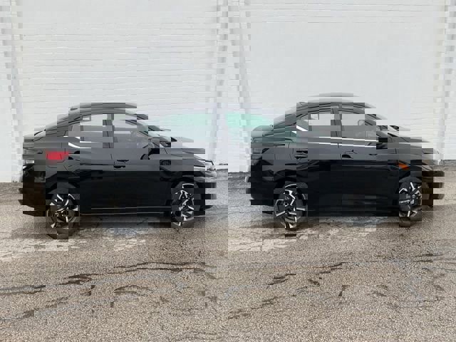 Used 2024 Nissan Sentra SV image 3