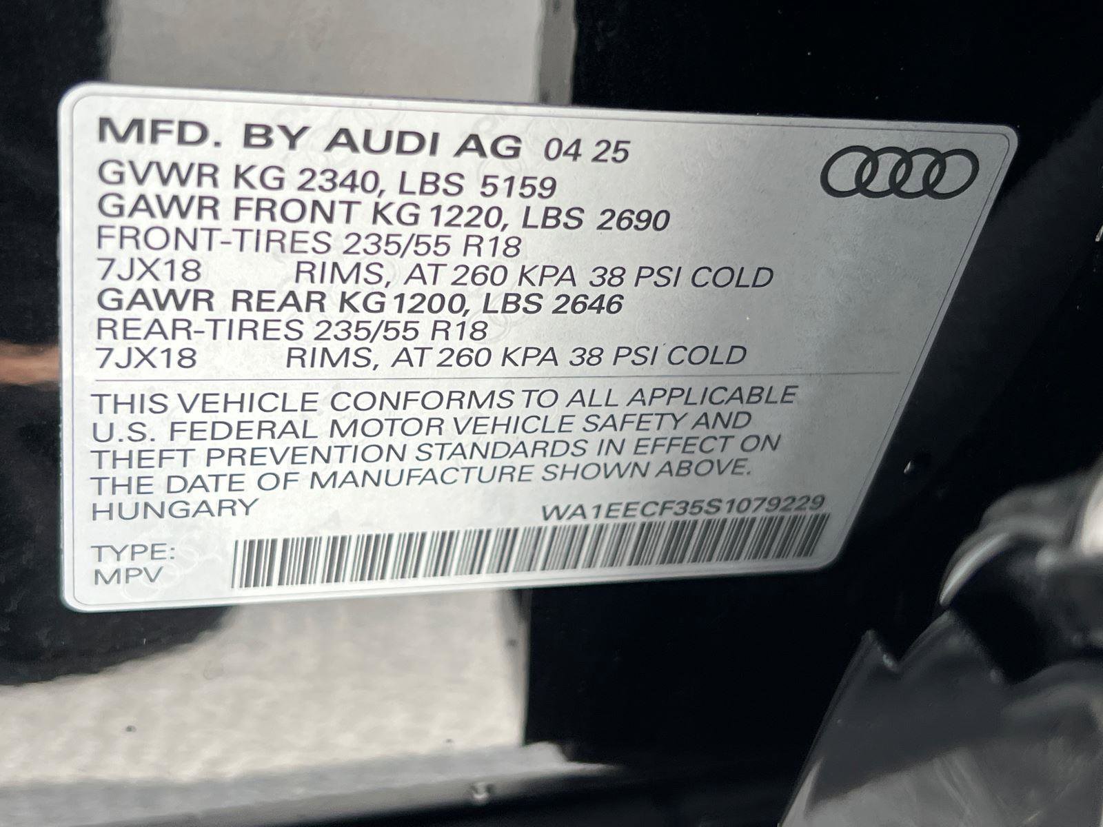 Used 2025 Audi Q3 2.0T Premium Plus w/ Premium Plus Package AWD/4WD image 35