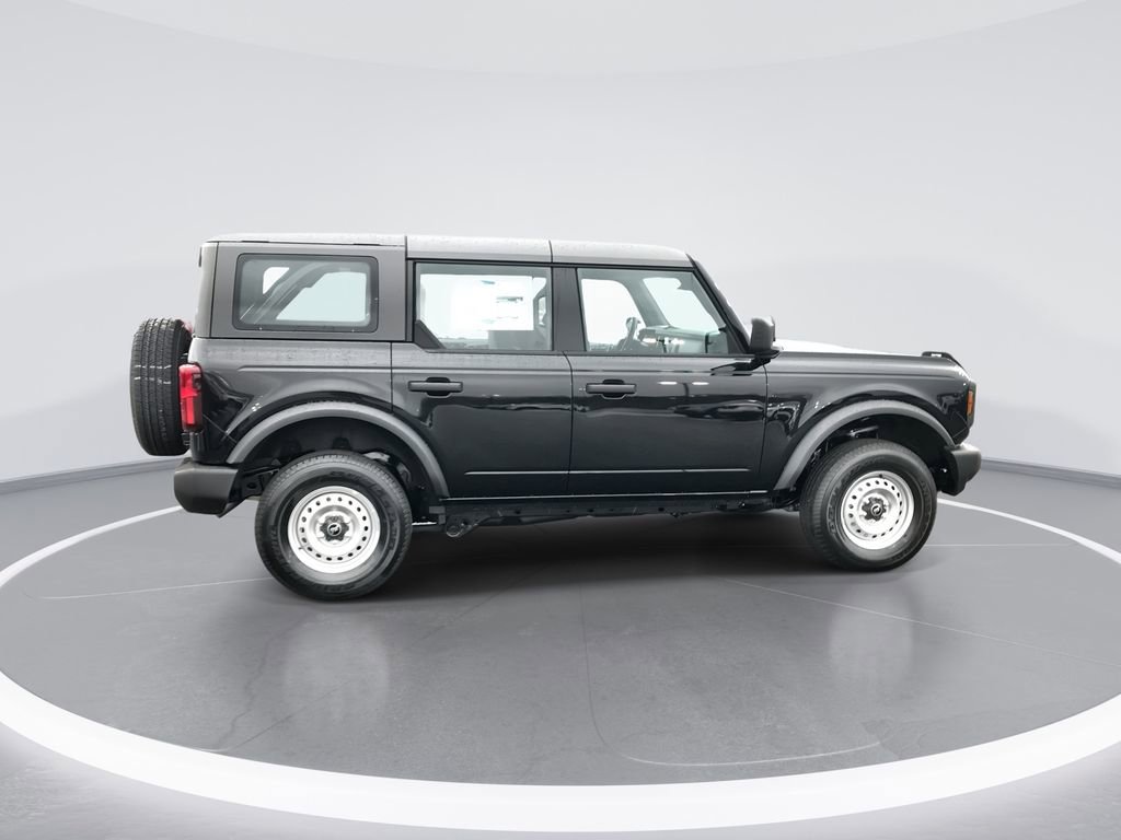New 2025 Ford Bronco 4-Door image 9