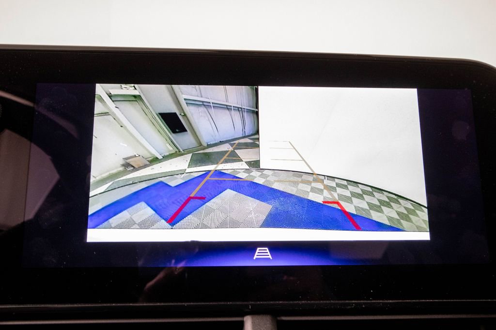 Used 2025 Chevrolet Trax LT image 23