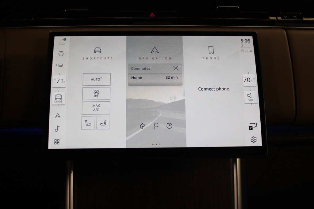 Used 2024 Land Rover Range Rover Long Wheelbase Autobiography image 26